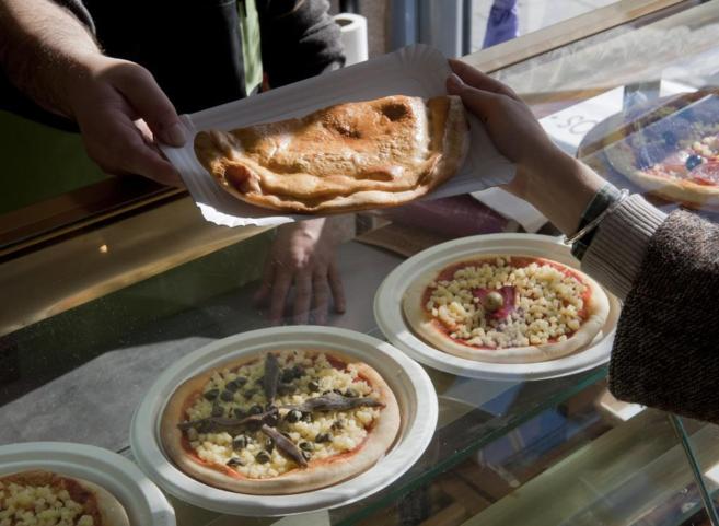 La crisis ha fomentado el consumo de comida rápida que se caracteriza por su alto contenido calórico